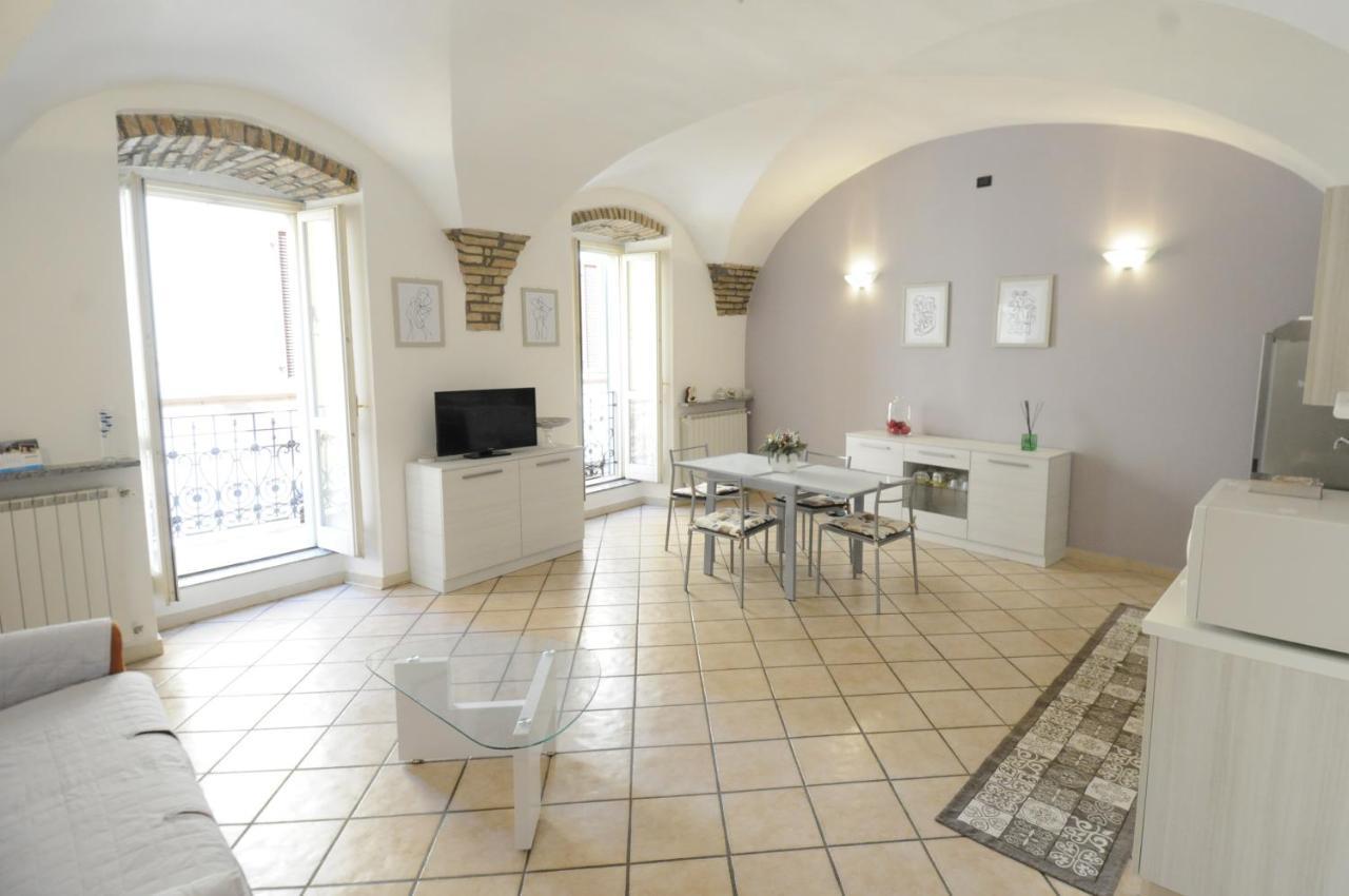St. George Apartment Lovere Exteriör bild